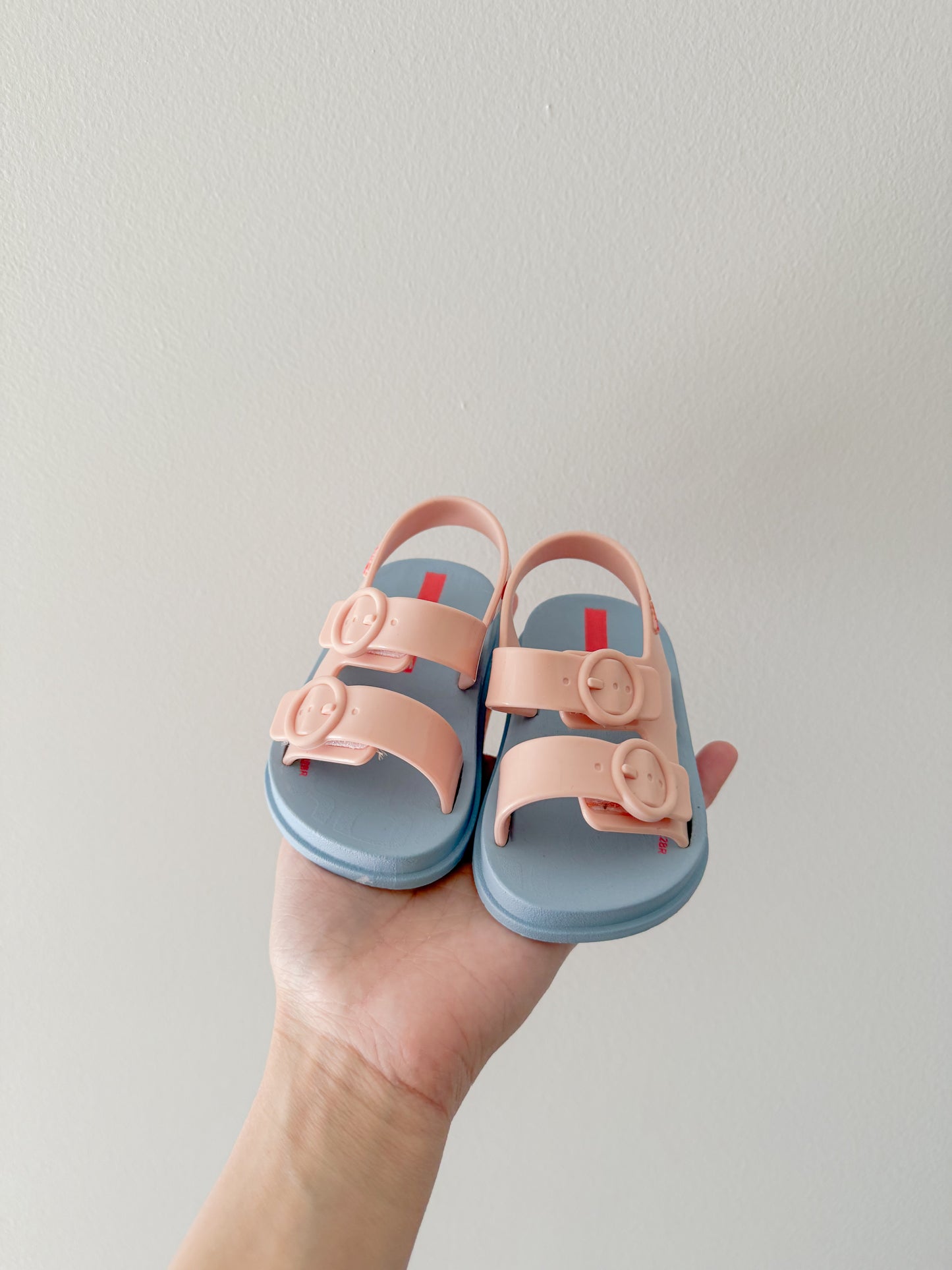 Ipanema Jelly Sandals (5C)