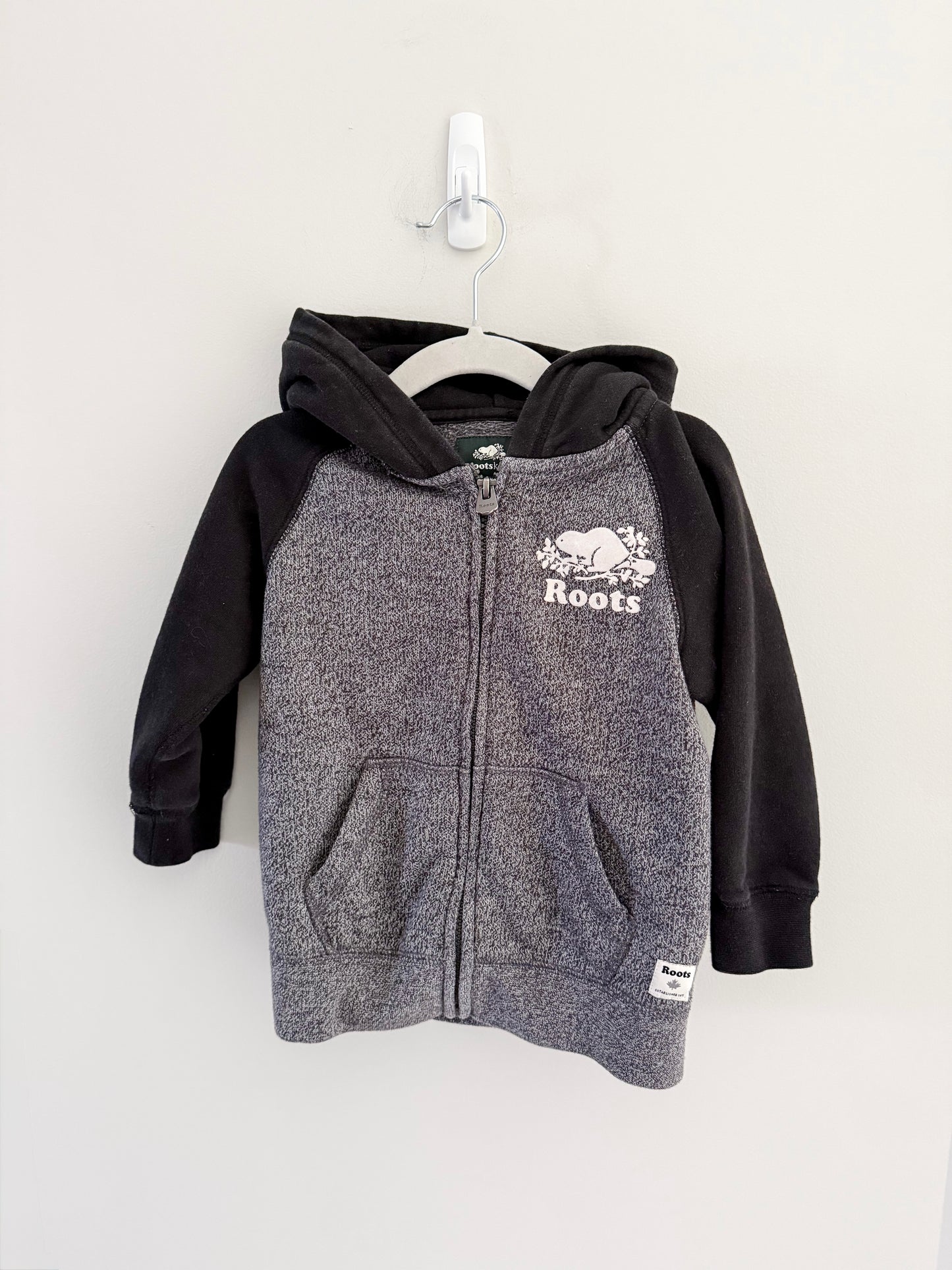 Roots Hoodie - Black (4T)