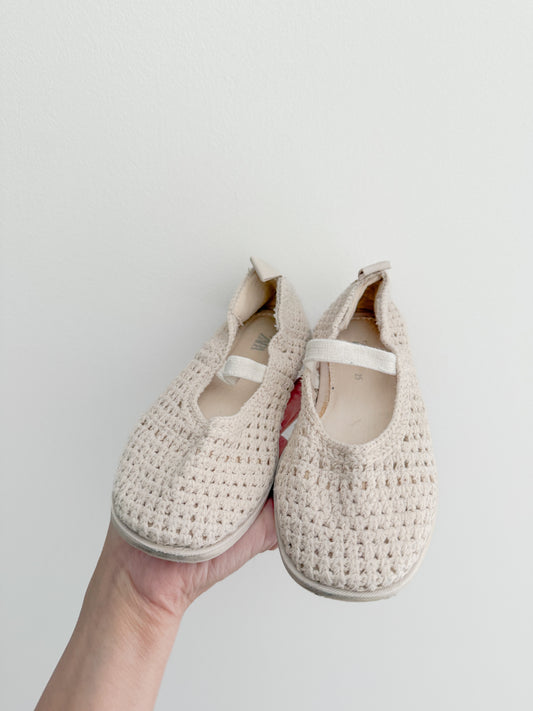 Zara Crochet Flats (size 25, US 8.5)